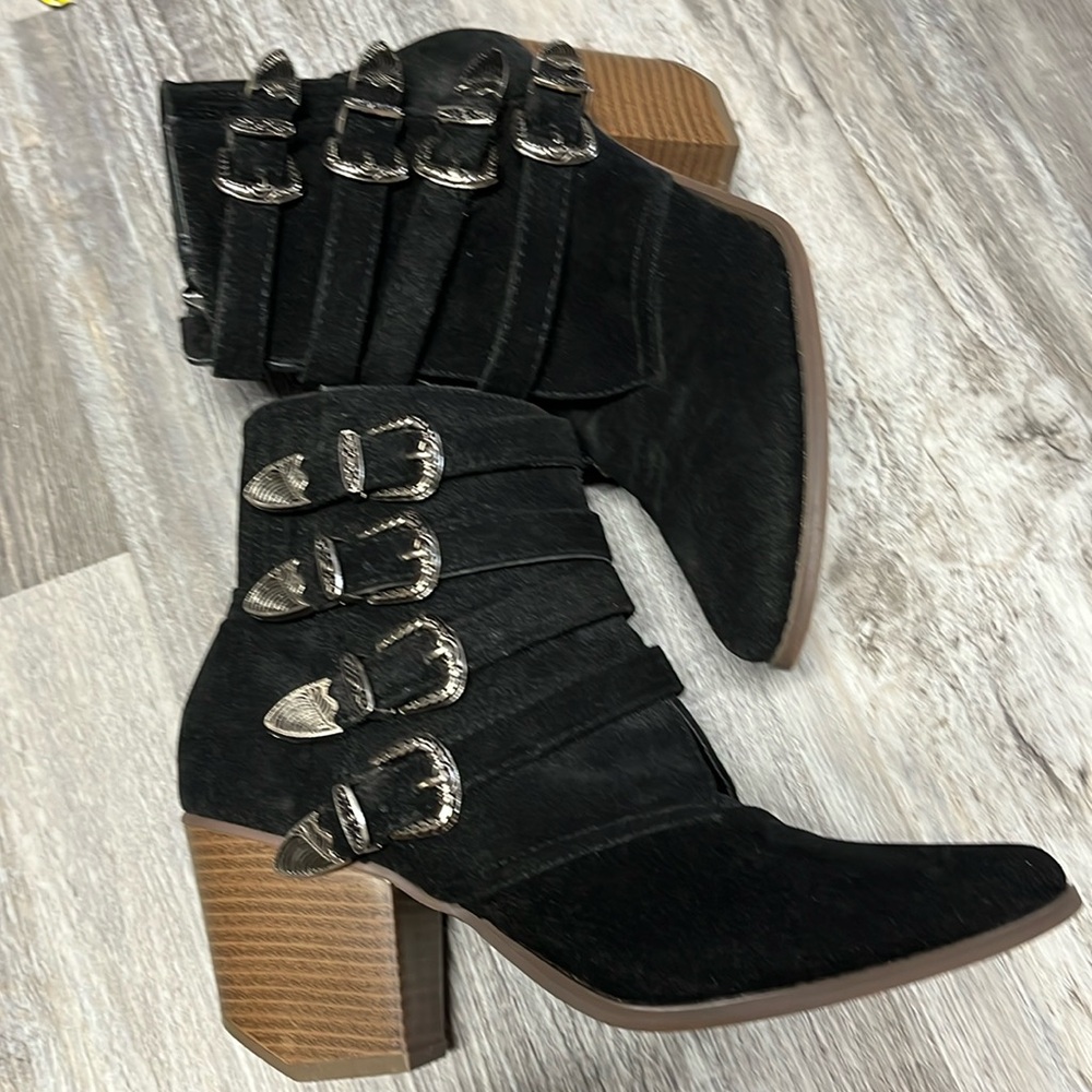 Beast Fashion Western Booties buckles black